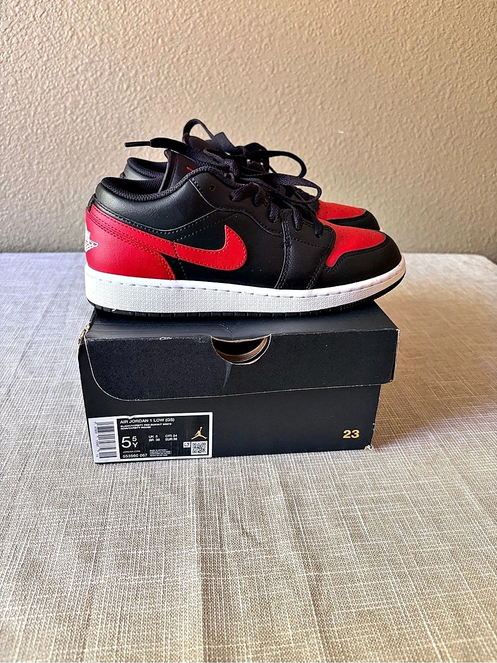 Jordan Air Jordan 1 Low (GS) ) Black & Red Boys US 5.5Y